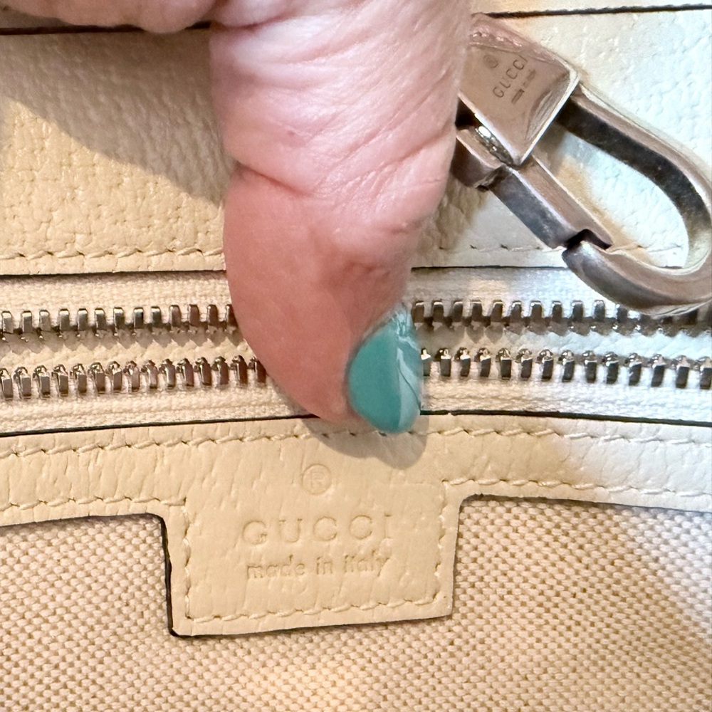 Gucci White Canvas Tote with Green and Red Accents - Picture 8 of 10